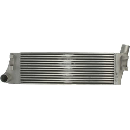 Intercooler NISSENS 96728