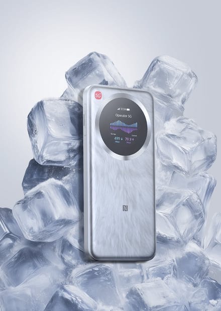 ZTE U30 Pro - 5G MiFi - 5G Ultra High Network - 1.38" Touch Screen- WiFi 6 Latency - NFC Quick Connection - 5000mAh batterij