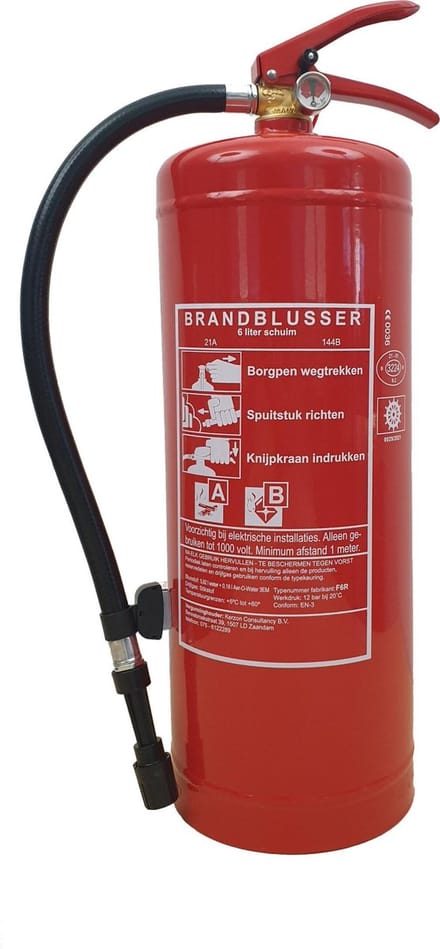 Budget schuimblusser 6 liter A en B incl. ophangbeugel en keuringsticker