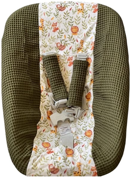 Stokke newborn hoes legergroen jungle diertjes