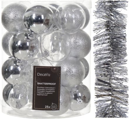 Kerstversiering set - zilver - kerstballen 6 cm en kerstslinger - kunststof