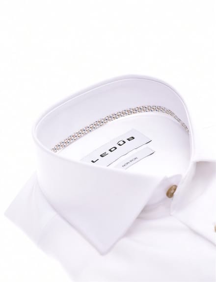 Overhemd Ledub Modern Fit wit wide spread met borstzak effen