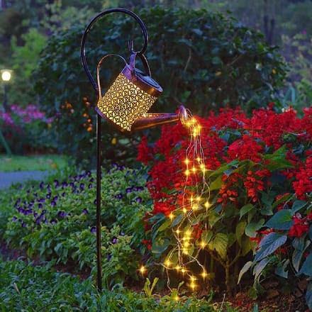 Gieter met Solar Lights - Tuindecoratie met Zonne-energie