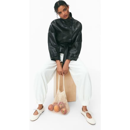 Stradivarius Trenchcoat met hoge kraag en leereffect  Zwart M