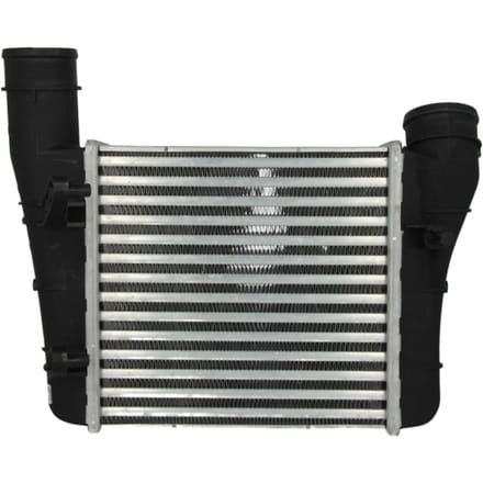 Intercooler NISSENS 96707