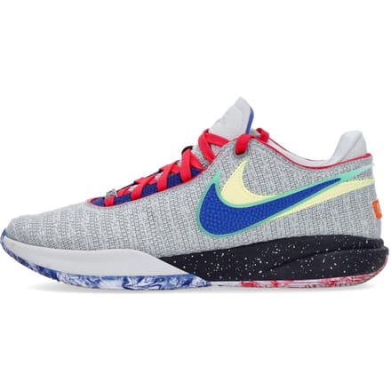 Lebron Xx basketbalschoen voor heren in lichtzilver/hyperroyal/citroenchiffon