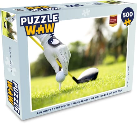 Puzzel Een golfer legt met zijn handschoen de bal klaar op een tee - Legpuzzel - Puzzel 500 stukjes
