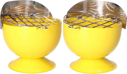 Excellent Houseware Asbak - Set van 2x stuks - in BBQ vorm - metaal - 12 cm - geel - voor binnen / buiten