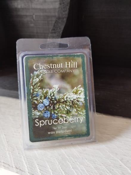 chestnut hill wax melts spruceberry