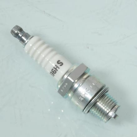 Bougie d'allumage NGK pour Auto Piaggio 50 Ape Neuf