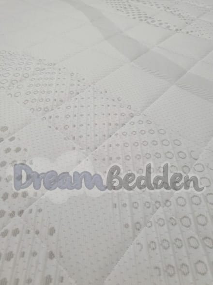 Splittopper 200x200 Hybride Schuim ca. 10cm dik met Cooltouch hoes. Medium