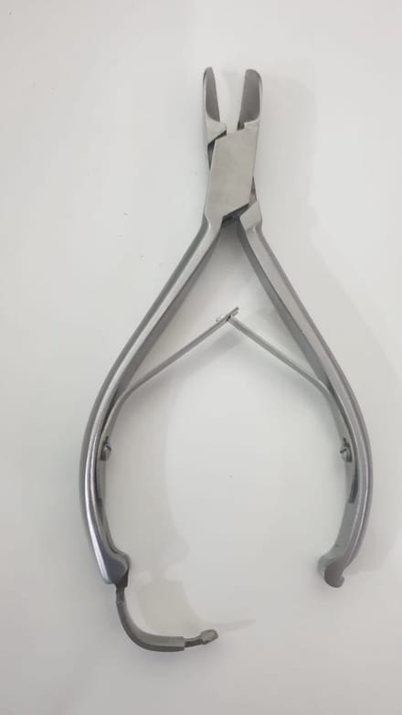 Belux surgical Instruments / Professionele Nageltang 14 cm – Gebogen – Dubbele Veer – Voor Ingegroeide & Dikke Nagels – RVS – Pedicure Tool