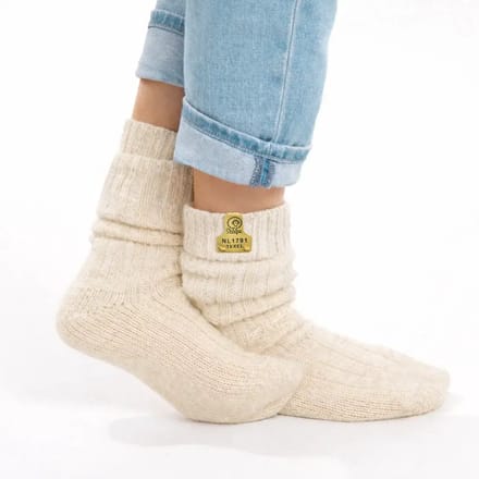 Skéépe – wollen sokken – Wit – Texelse wol – geel label