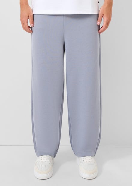Zachte joggingbroek met ruime pasvorm QS