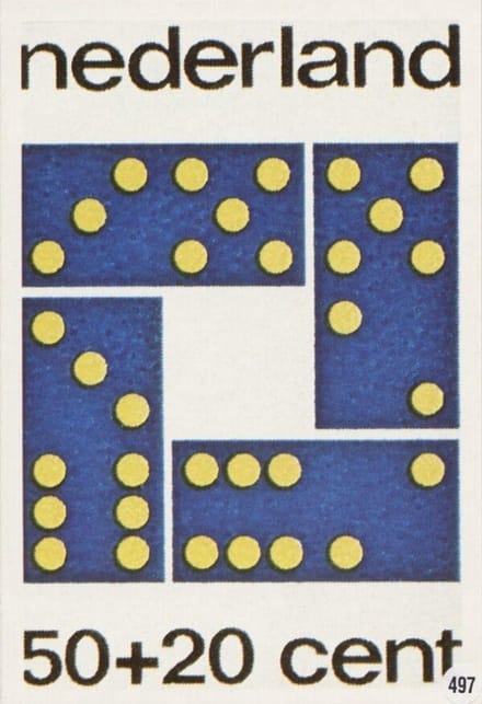 Briefkaart met afbeelding Dominospel postzegel