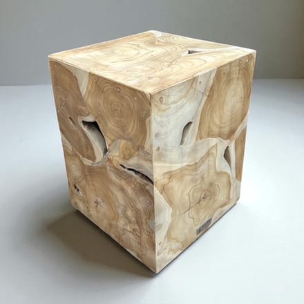 By TMS - Kruk - Bijzettafel Cubevorm - 35x35x45 cm van uniek teakroot