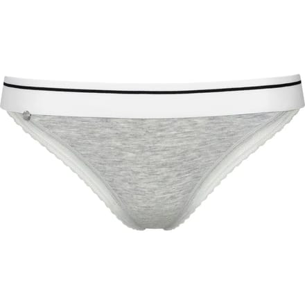 Tanga's Lisca Braziliaanse bikini Youthful Cheek