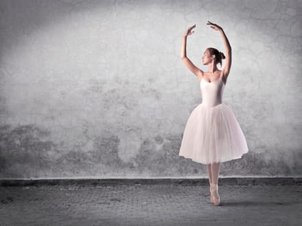 Fotobehang - Ballerina in Degas schilderijen stijl.