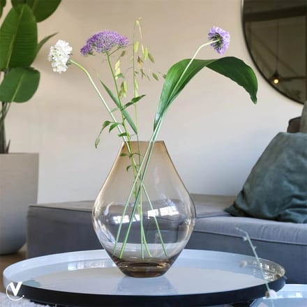 Vaas Lesse | Taupe | Medium | Mondgeblazen glas | Ø22 x H28 cm