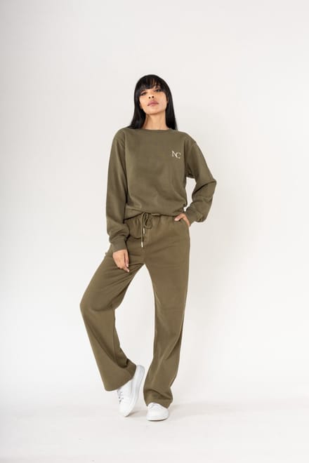 Nina Carter | Huispak - Jogging pak | rechte pijpen | 2 delig | Kaki | M