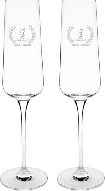Gegraveerde set champagneglazen 27cl Papa + Mama 5 jaar getrouwd