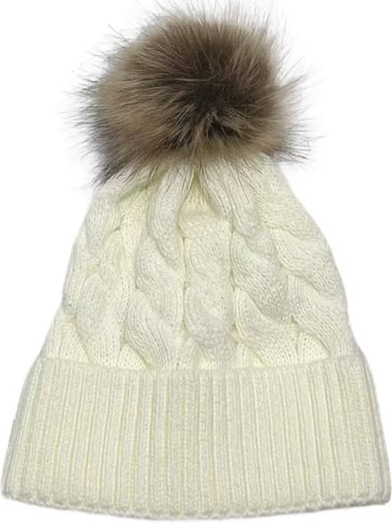 Muts met pompon - roomwitte damesmuts met fleece en breisel - gebreide wintermuts crème - STUDIO Ivana