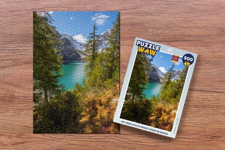 Puzzel Het meer Lago di Braies tussen de bomen - Legpuzzel - Puzzel 500 stukjes