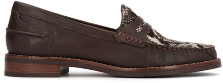 Brown flat shoes with patterned insert
