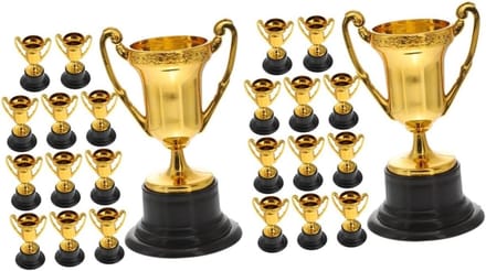 Trofee Speelgoed - Prijs Bekers - Wedstrijd Belonen - Gouden Plastic - 30 Stuks - Goud
