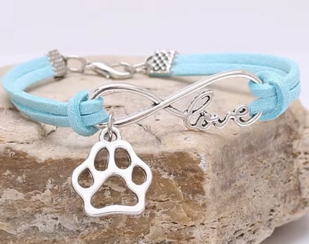 Armbandje 12Getit turquoise met hondenpoot hangertje