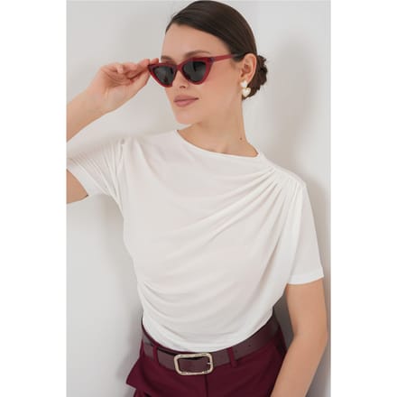 Aansluitende Blouse met Rimpeldetails en Ronde Hals