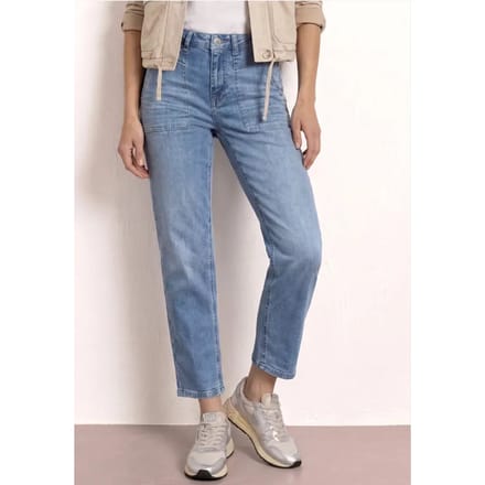 Barrel leg jeans in Loose Fit
