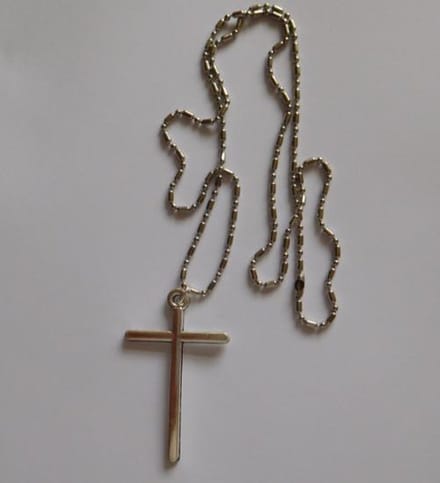 Ketting met kruisje zilverkleur