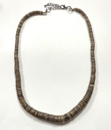 Ketting - Platte bruine kralen - 54+5 Centimeter verstelbaar - Damesdingetjes