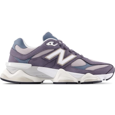 New Balance 9060 Sneakers Dames - Grijs - Maat 40.5 - Leer