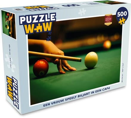 Puzzel Een vrouw speelt biljart in een café - Legpuzzel - Puzzel 500 stukjes