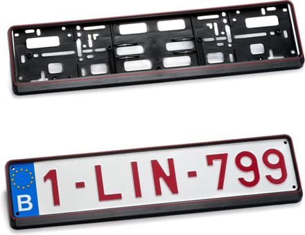Nummerplaathouder ZWART RODE RAND PP voor nummerplaat 520x110mm BELGIË‎‎