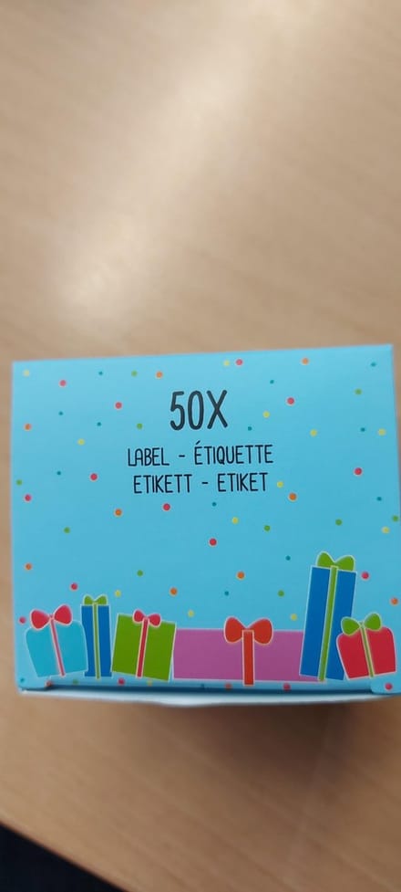 50 Sinterklaas cadeau sticker op rol