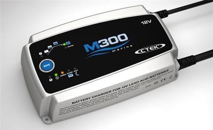 CTEK M300 (12V / 25A)
