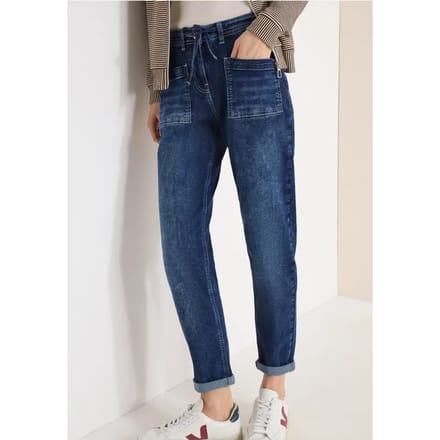 Jeans met opgestikte zakken