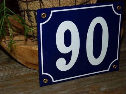 Emaille huisnummer 18x15 blauw/wit nr. 90