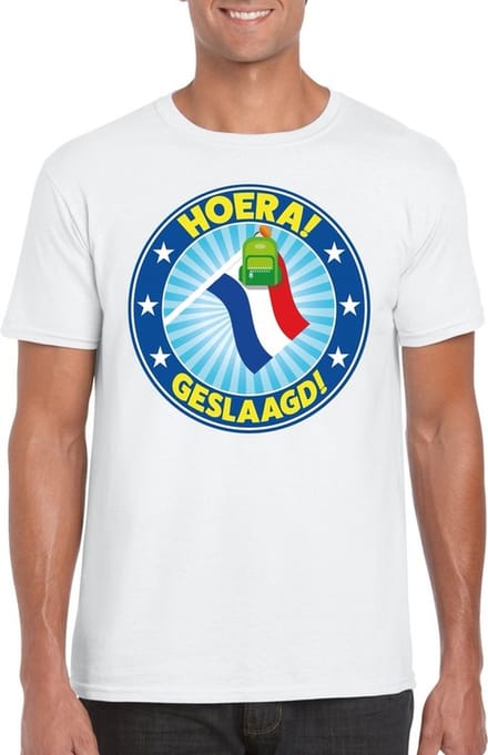 Geslaagd t-shirt wit met vlaggenmast en tas heren S