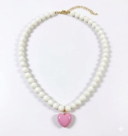 She life style - Modieuze witte kralenketting met roze hart