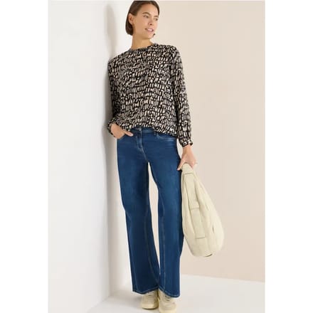Blouse met gesmockte halslijn