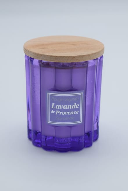 Plantaardige geurkaars lavendel 190 gram Esprit Provence - kaars met retro design