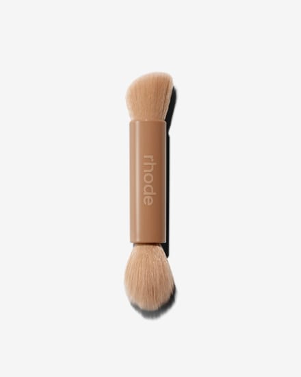 Rhode - pocket brush - DOUBLE-ENDED MAKEUP BRUSH - Hailey Bieber