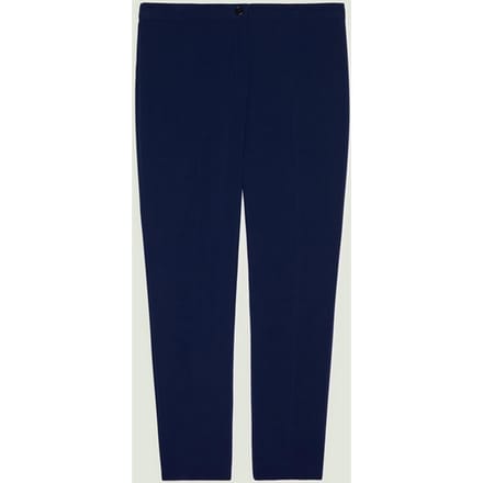 blauwe vrouw sigarettenbroek
