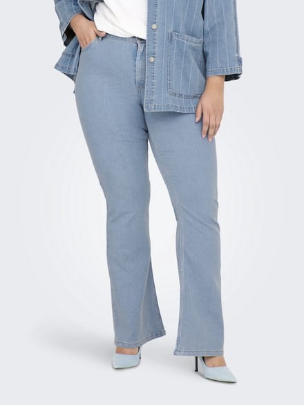 ONLY CARMAKOMA - CARHUSH MID WAIST FLARED DNM BOX A - Dames - Jeans
