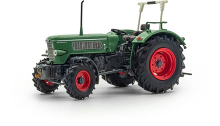 ROS Fendt Favorit 3 4WD met Rolbeugel