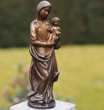 Bronzen Beelden:   Klein Maria beeld
